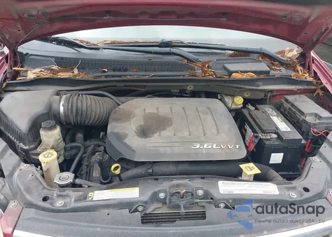 2012 Chrysler Town & Country Touring из США, поврежденный, VIN 2C4RC1BG5CR301355